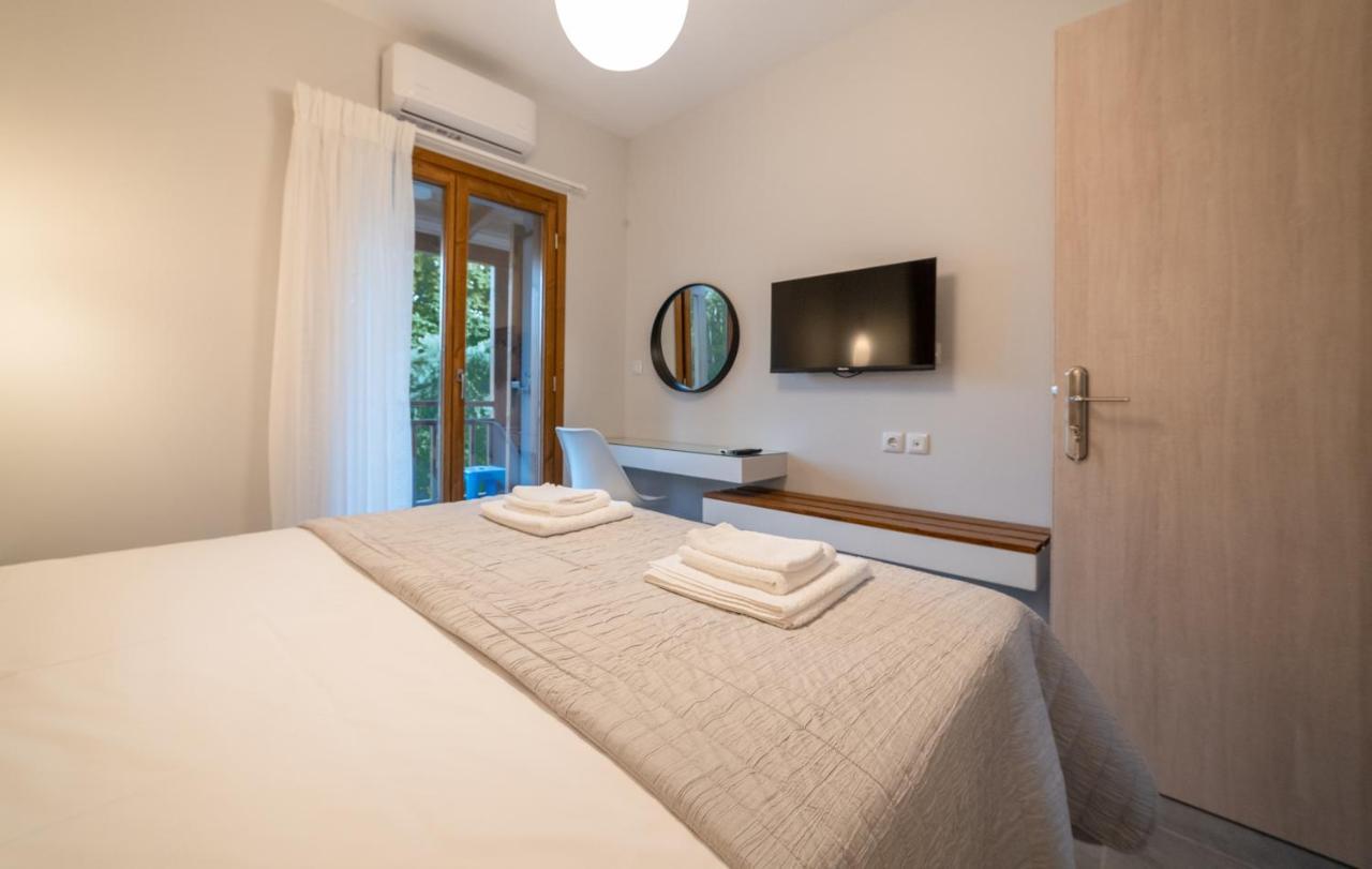 Ionis Apartments Preveza Esterno foto